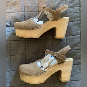 No. 6 Caitlyn T Strap Pony Skin Sandal